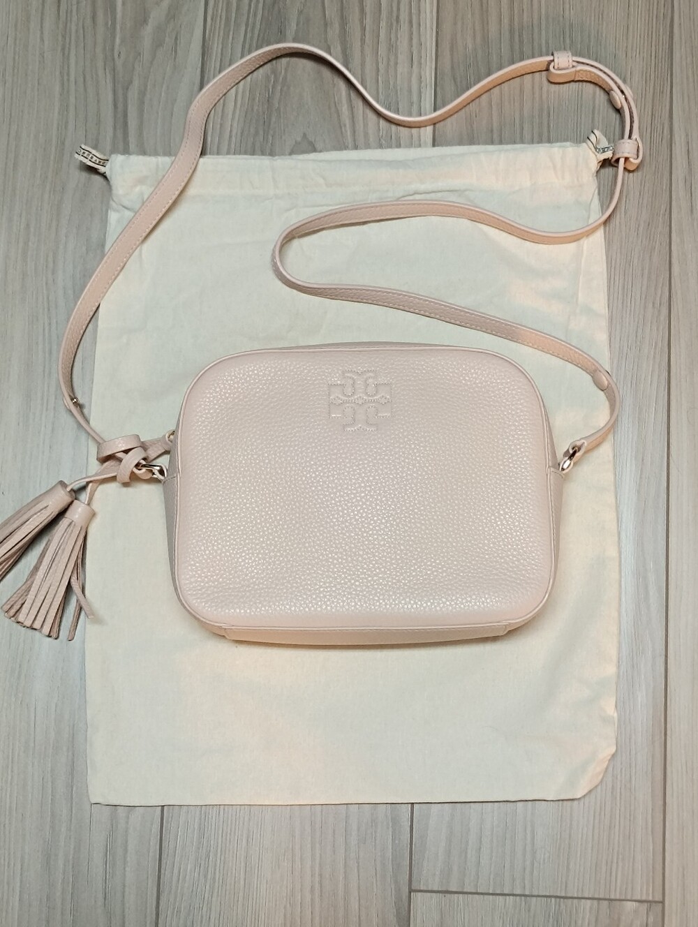 TORY BURCH Leather THEA Camera Bag -Crossbody/ Shoulder Bag